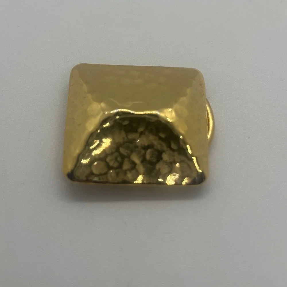 Vintage Kathie Lee Scarf Clip Gold Tone Hammered Square Geometric Accessory
